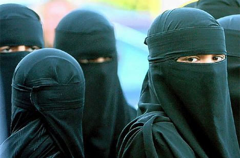 woman-with-burka_64